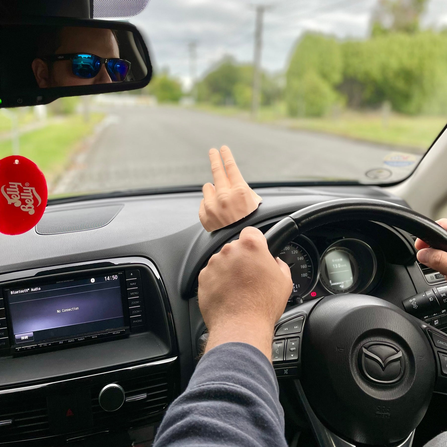 Jeep wave - waving hand dashboard