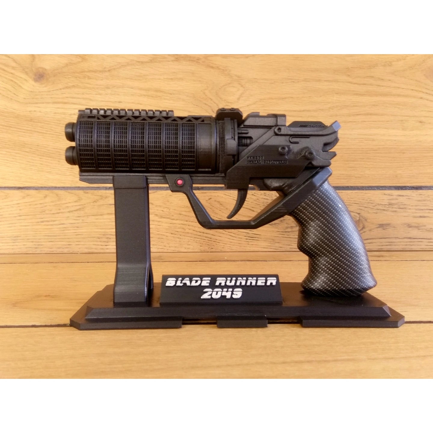 Constant K's Blaster - Blade Runner 2049 - DIY KIT + With Stand