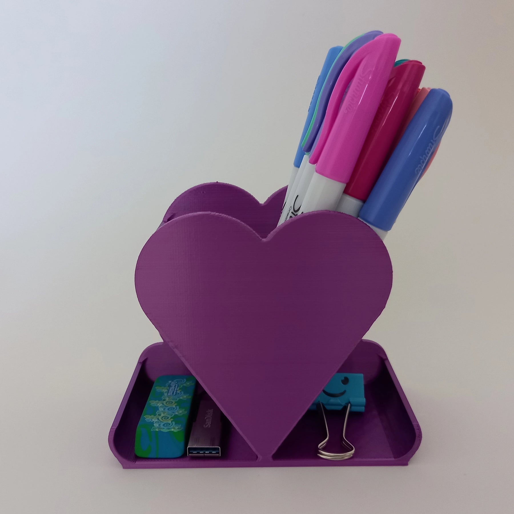 THREE HEARTS PEN, PENCIL AND SHARPIE HOLDER;MAKE-UP BOX;DESK ORGANIZER