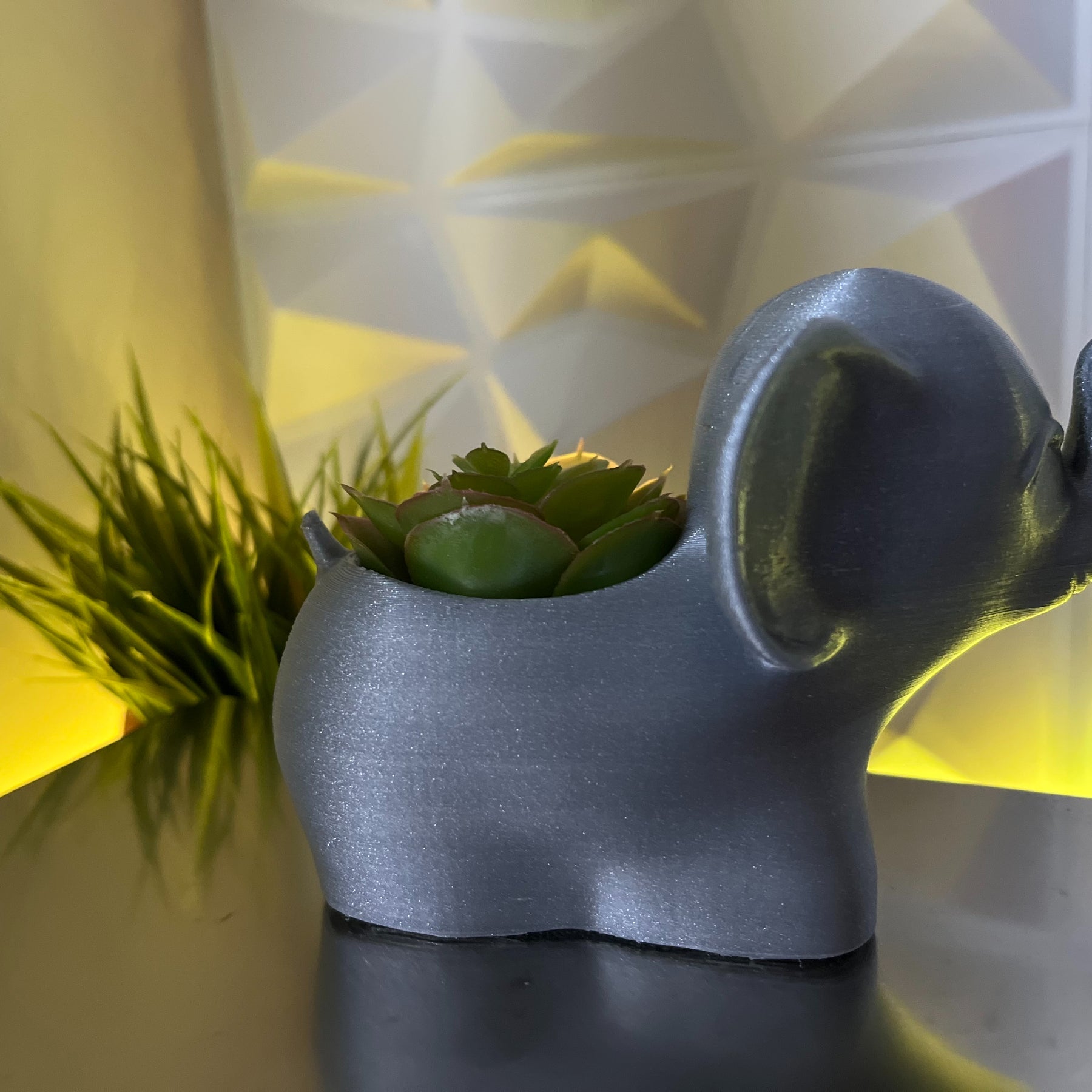 Elephant Tool Holder