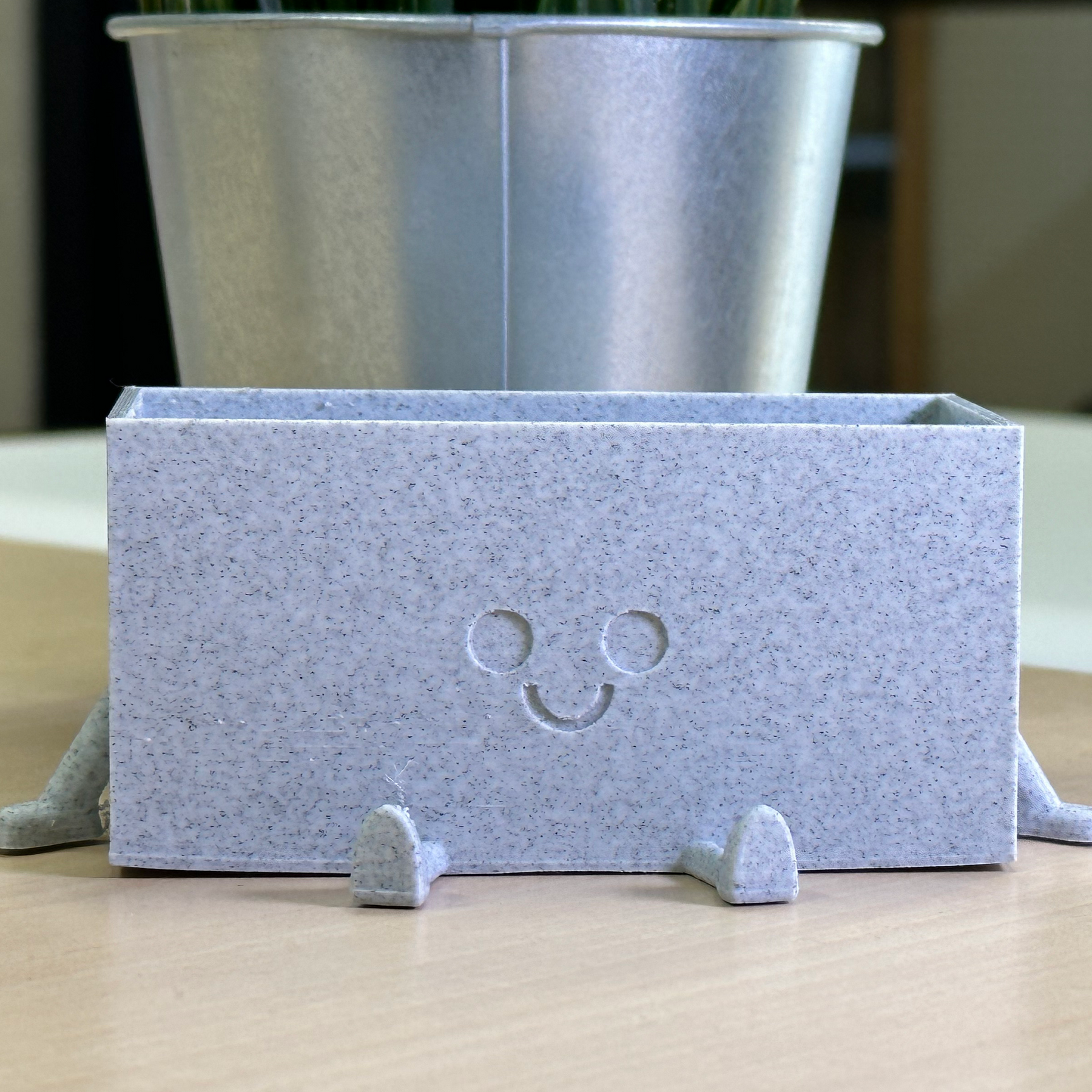 Happy Sitting Long Pot