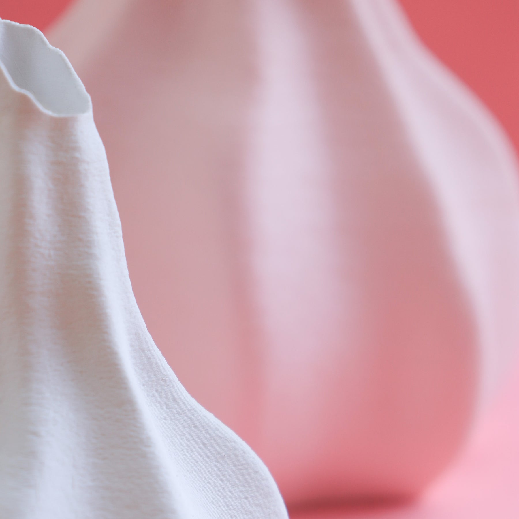 Meringue Vase