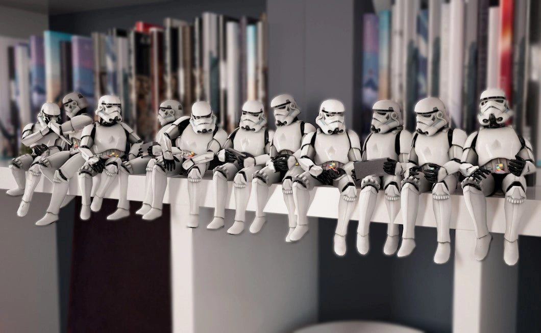Lunch atop a shelf (StarWars Troopers)